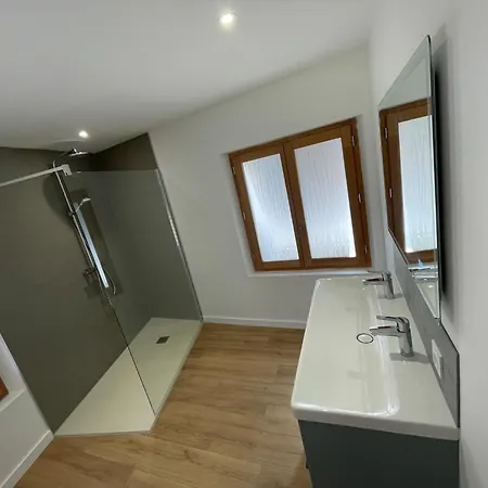 Вилла Maison Climatisee Coeur Historique